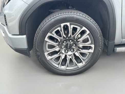 Used 2024 GMC Sierra 1500 Denali Ultimate AWD/4WD image 35