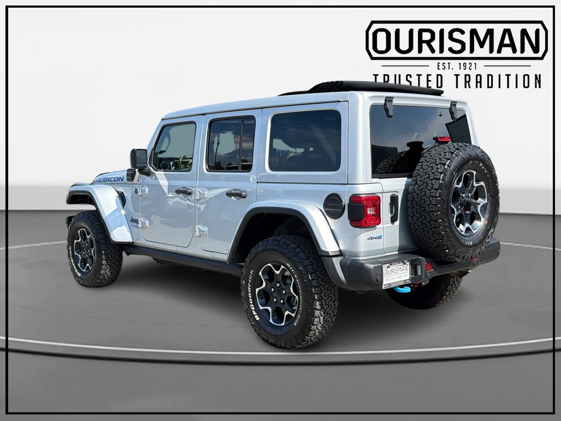 Used 2022 Jeep Wrangler Unlimited Rubicon 4xe w/ Steel Bumper Group AWD/4WD image 3