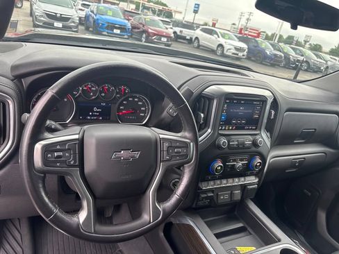 Used 2021 Chevrolet Silverado 1500 RST AWD/4WD image 11