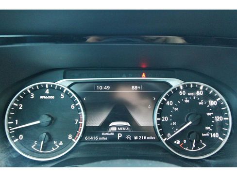 Used 2022 Nissan Pathfinder Platinum w/ Cargo Package FWD image 10