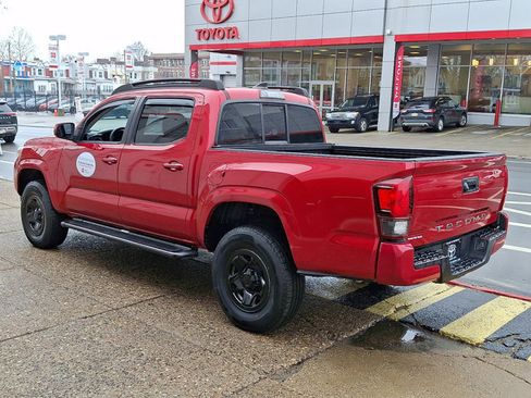 Certified 2018 Toyota Tacoma SR w/ SR Convenience Package image 4