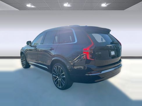 New 2026 Volvo XC90 B5 Plus w/ Protection Package image 3
