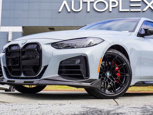 Used 2023 BMW M440i Coupe w/ Premium Package RWD image 2