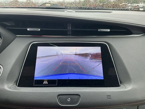 Used 2021 Cadillac XT4 Sport image 18