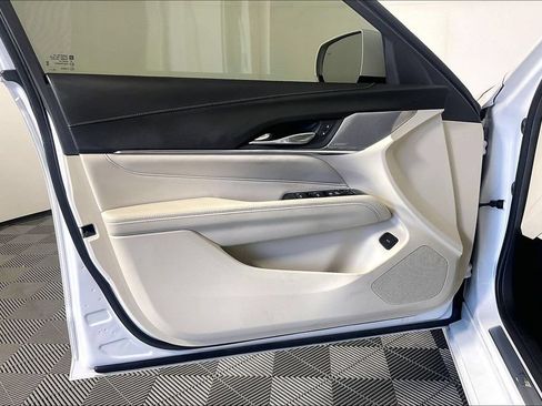 Used 2023 Cadillac CT4 Luxury w/ Sun And Sound Package AWD/4WD image 21