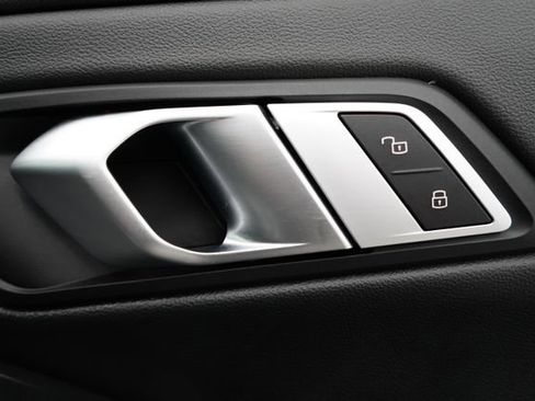 Used 2023 BMW 330e xDrive w/ Premium Package AWD/4WD image 74