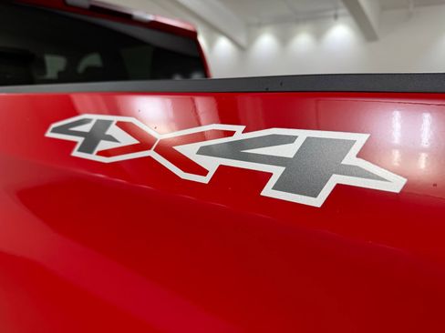 Used 2023 Chevrolet Silverado 1500 Custom image 10