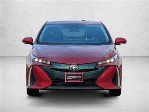 Used 2019 Toyota Prius Prime Premium image 2