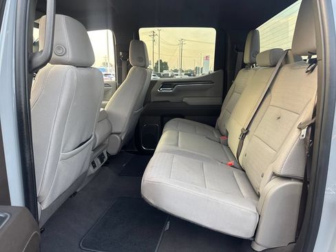 Used 2024 Chevrolet Silverado 1500 LT AWD/4WD image 15