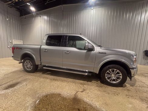 Used 2020 Ford F150 Lariat w/ FX4 Off-Road Package image 4