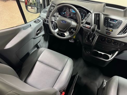 Used 2018 Ford Transit 250 148 Medium Roof image 48