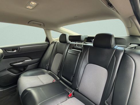 Used 2020 Honda Clarity Plug-In Hybrid image 24