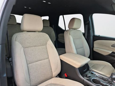 Used 2023 Chevrolet Traverse LT w/ LPO, Cargo Package AWD/4WD image 42