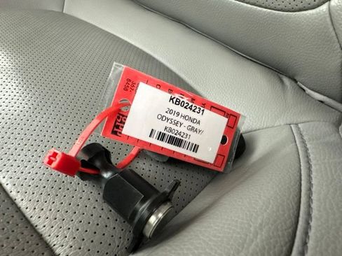 Used 2019 Honda Odyssey Elite image 32