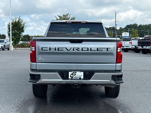 Used 2024 Chevrolet Silverado 1500 LT AWD/4WD image 4
