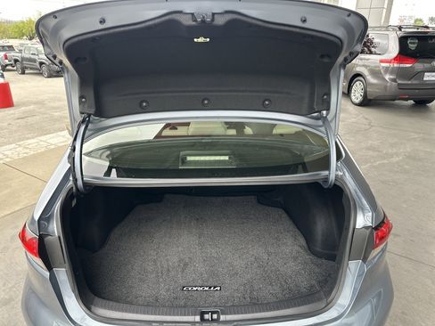 Used 2021 Toyota Corolla LE w/ Carpet Mat Package (TMS) image 18
