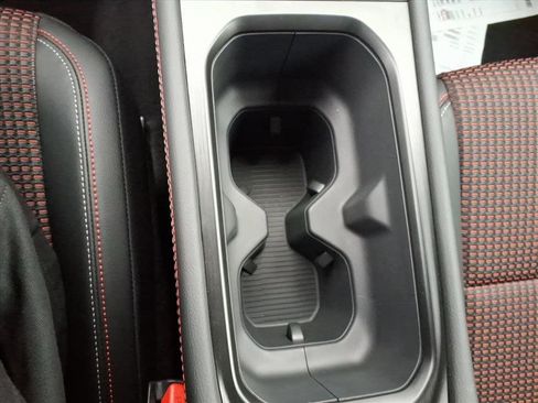 New 2026 Nissan Kicks SR image 15