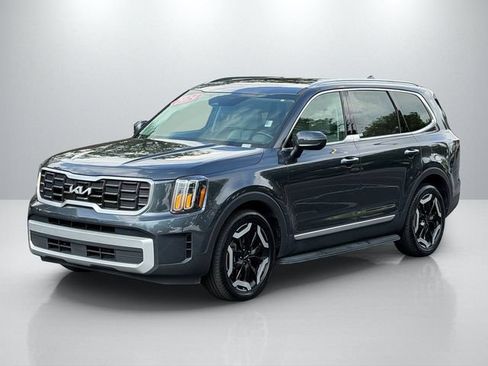 Certified 2024 Kia Telluride S w/ S Sunroof Package AWD/4WD image 3