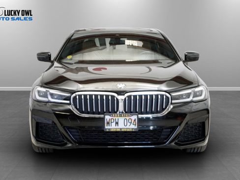 Used 2022 BMW 530i w/ M Sport Package RWD image 3