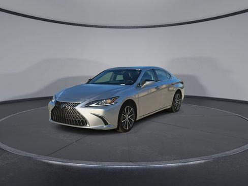 Used 2025 Lexus ES 350 w/ Premium Package FWD image 4