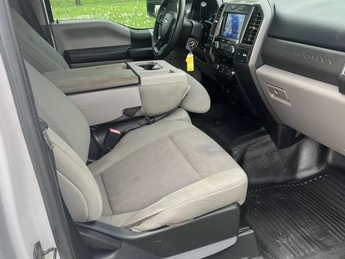 Used 2020 Ford F250 XL w/ Power Equipment Group RWD image 12