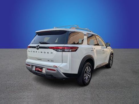 Used 2023 Nissan Pathfinder SL AWD/4WD image 5