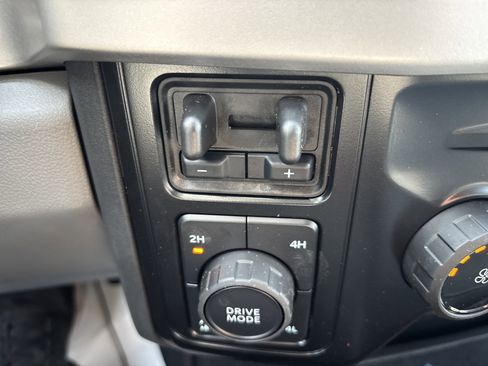 New 2026 Ford F250 XLT w/ XLT Premium Package image 31