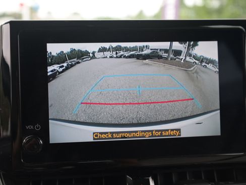 Used 2024 Toyota Corolla Cross L AWD/4WD image 17