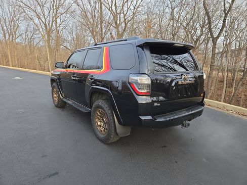Used 2023 Toyota 4Runner 40th Anniversary SE image 6