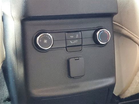 Used 2016 Ford Explorer 4WD image 12