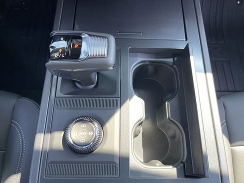 New 2026 GMC Hummer EV SUV image 50