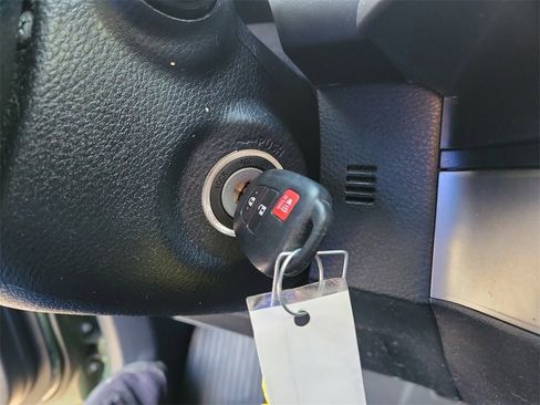 Used 2021 Toyota Tacoma SR5 w/ Trail Edition image 35