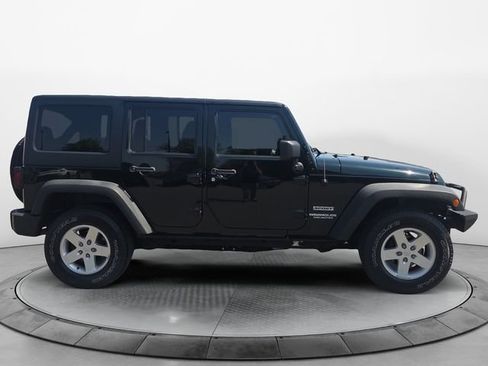 Used 2012 Jeep Wrangler Unlimited Sport AWD/4WD image 6