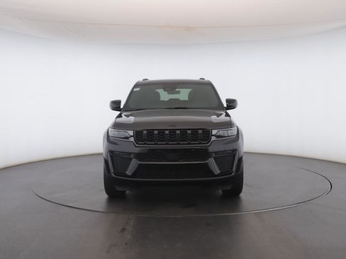 New 2026 Jeep Grand Cherokee Altitude image 24