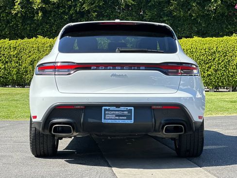 Certified 2025 Porsche Macan image 7