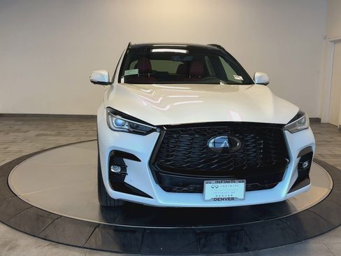 New 2025 INFINITI QX50 Sport image 3