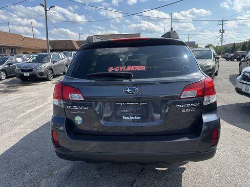 Used 2010 Subaru Outback 3.6R Limited AWD/4WD image 8