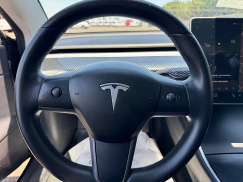 Used 2018 Tesla Model 3 Long Range RWD image 26