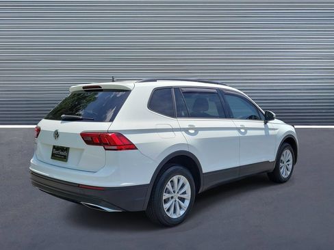 Used 2020 Volkswagen Tiguan S FWD image 3
