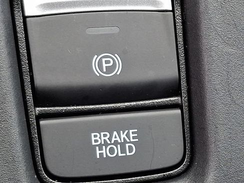 Certified 2023 Honda Accord LX image 23