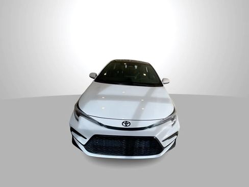 Used 2024 Toyota Corolla XSE FWD image 3