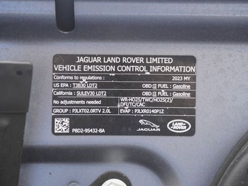 Used 2023 Land Rover Discovery Sport SE AWD/4WD image 25