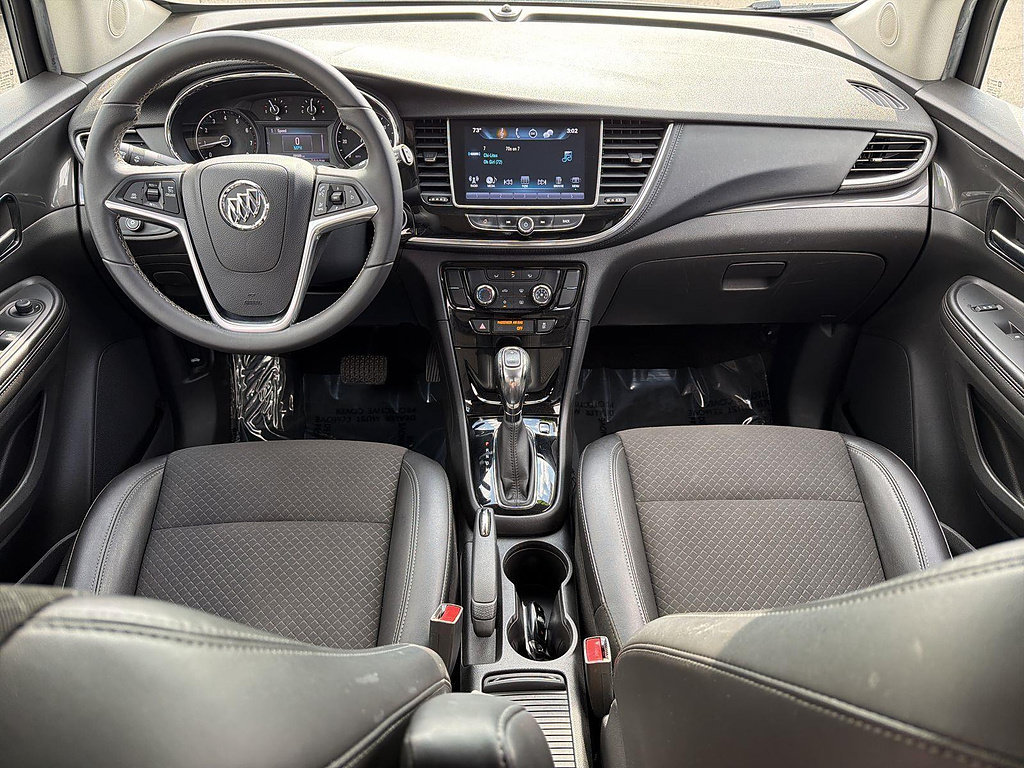 Used 2021 Buick Encore Preferred FWD image 17