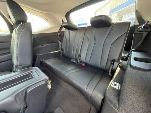 Certified 2025 Acura MDX w/ Technology Package AWD/4WD image 39