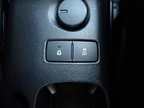 Used 2013 Chevrolet Sonic LTZ FWD image 19