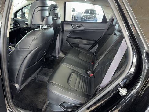 Used 2023 Kia Sportage SX Prestige image 15