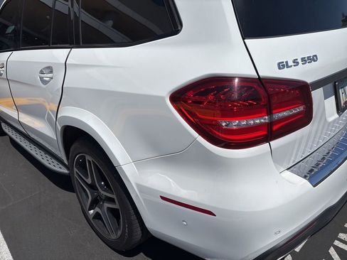 Used 2019 Mercedes-Benz GLS 550 4MATIC image 3