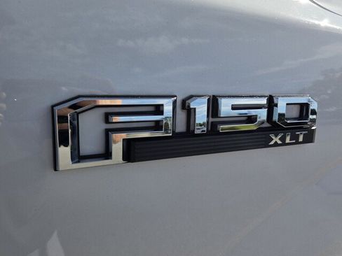 Used 2019 Ford F150 XLT w/ Equipment Group 302A Luxury AWD/4WD image 32