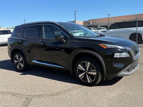 Used 2021 Nissan Rogue SL w/ Premium Package FWD image 3