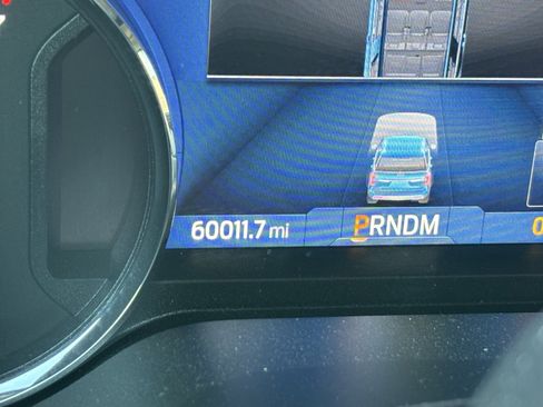 Used 2023 Ford Expedition Max Limited image 9